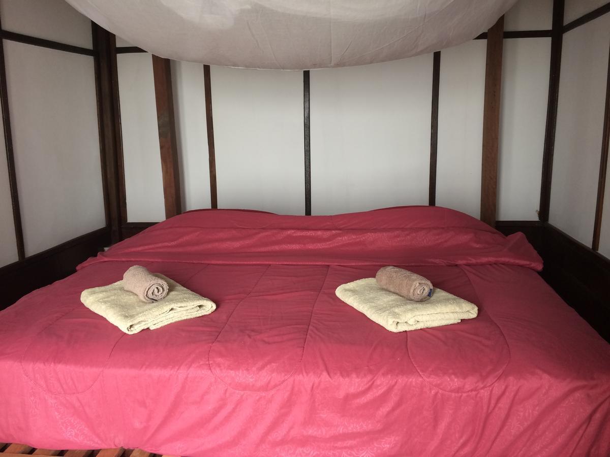 Pomelo Restaurant And Guesthouse - Fishermen & Tammarine Cottages Riverfront - Experience Nature, Culture And Adventure & Tailor-Made Tour Ban Khon Esterno foto